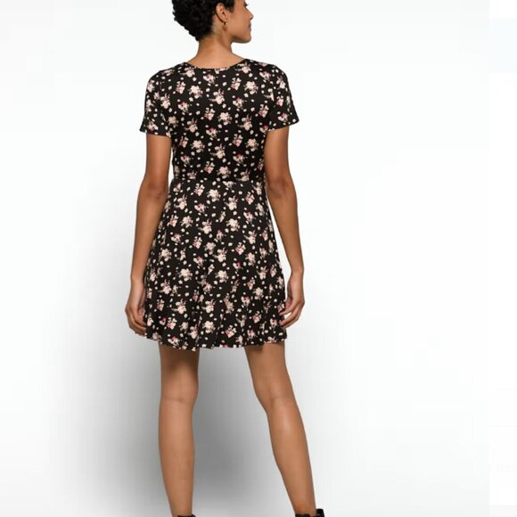 Adorable French Grey Floral Knit Dress - 'Lilian' - Size L - Picture 2 of 8